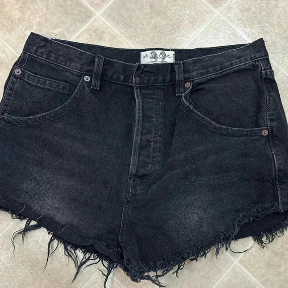 We the free - Picture 1 of 3